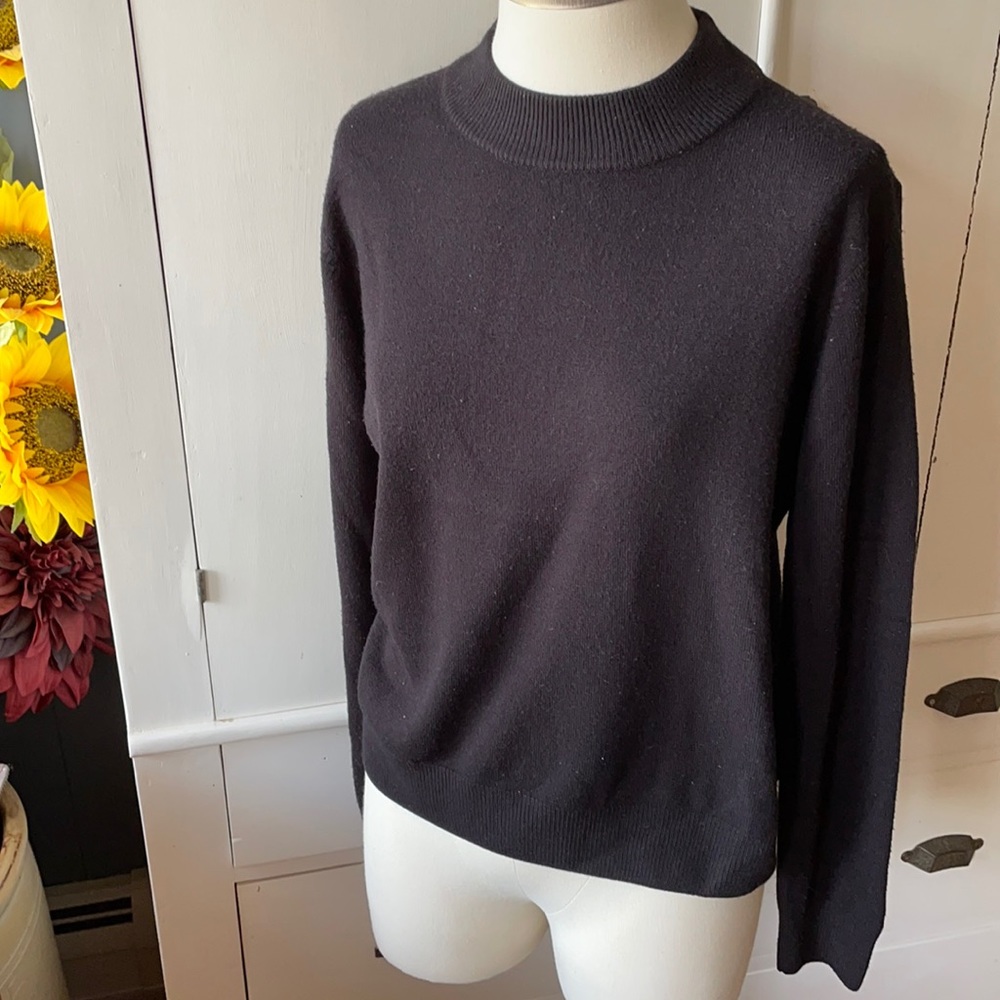 Women’s sweater